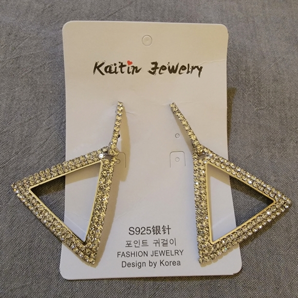 🆕️🏷 Rhinestone Dangle Triangle 925 Post Earrings 🆕️🏷 - Picture 2 of 2